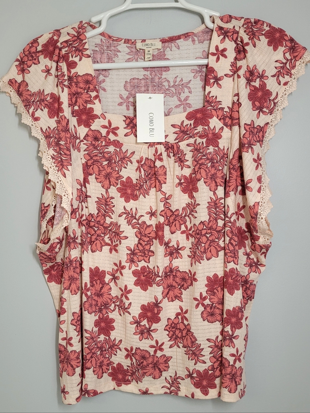 Como BLU Peach & CORAL Lace-Trim Short Sleeve Top - Hibiscus Print 2X NWT